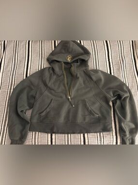 Lululemon Dark Green Scuba Hoodie size M/L